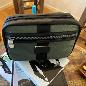 Tumi Bravo Reno travel kit bag.